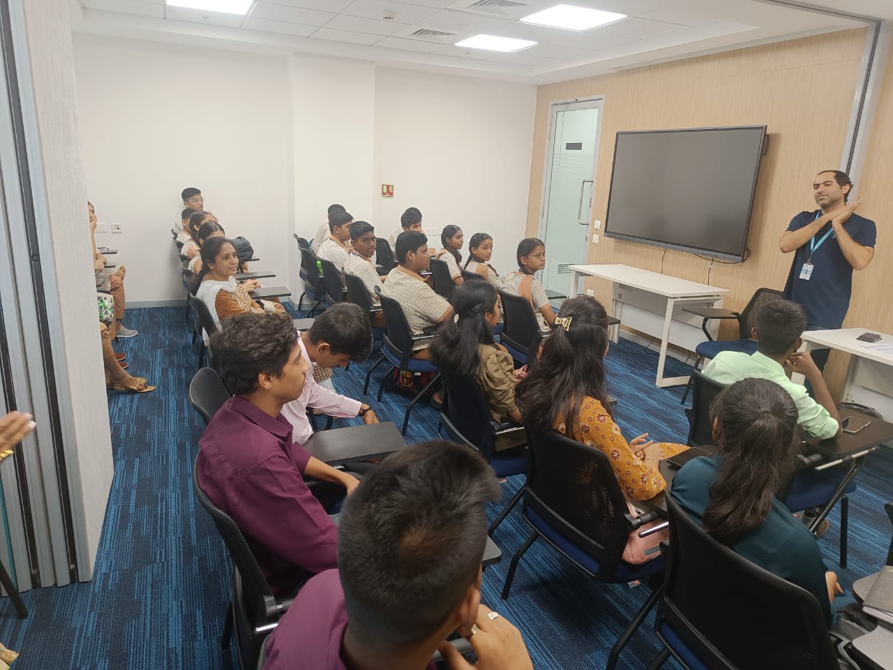 新たな地平への道を進む:MOL Synergy Training Centreのムクタンガンの学生